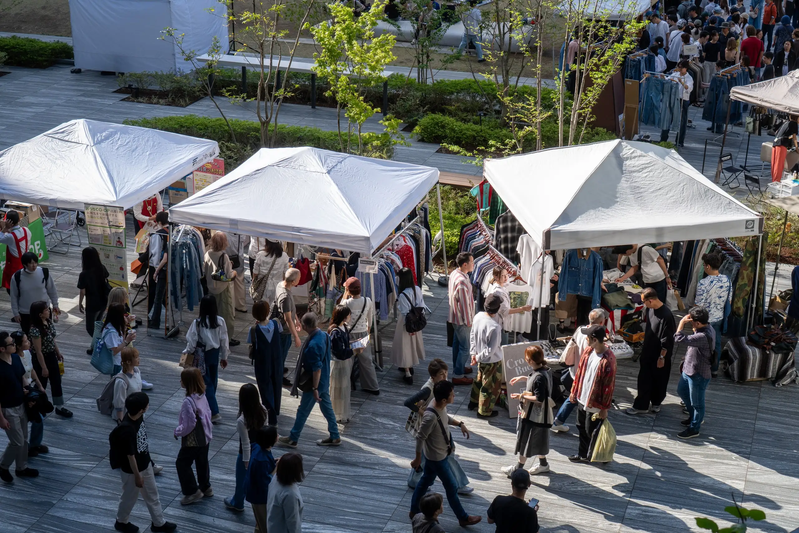 Vintage & Artisan Market in Minatomirai